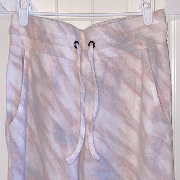 Matching Robe & Pants Pajama Set - Picture 3 of 8